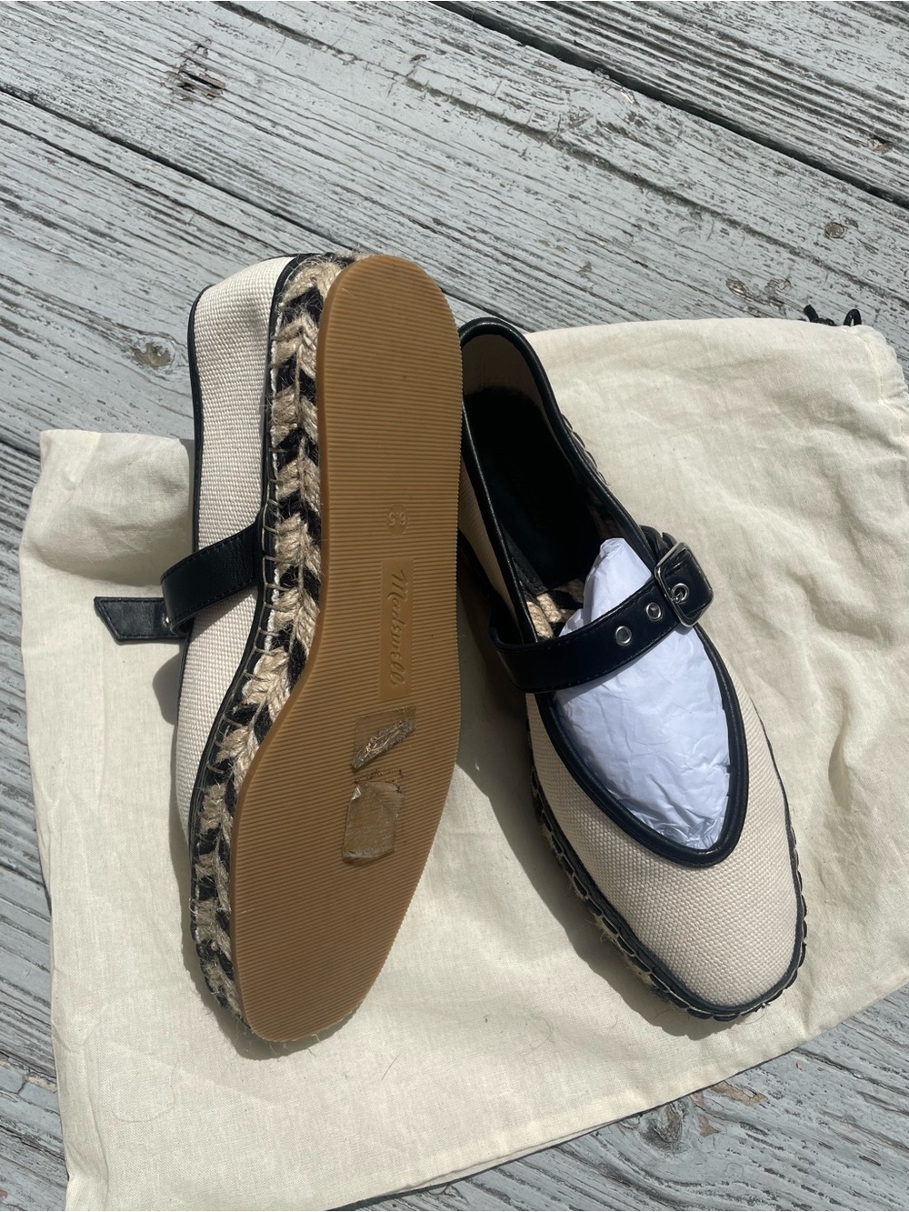 Madewell Canvas Loafers in Beige with Black Trim 6.5 - Picture 4 of 4